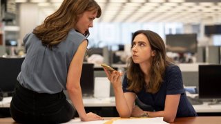 Филмът описва разследването срещу опозорения магнат