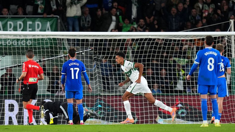 Нова издънка за Реал и преднината пред Барса вече е само една точка