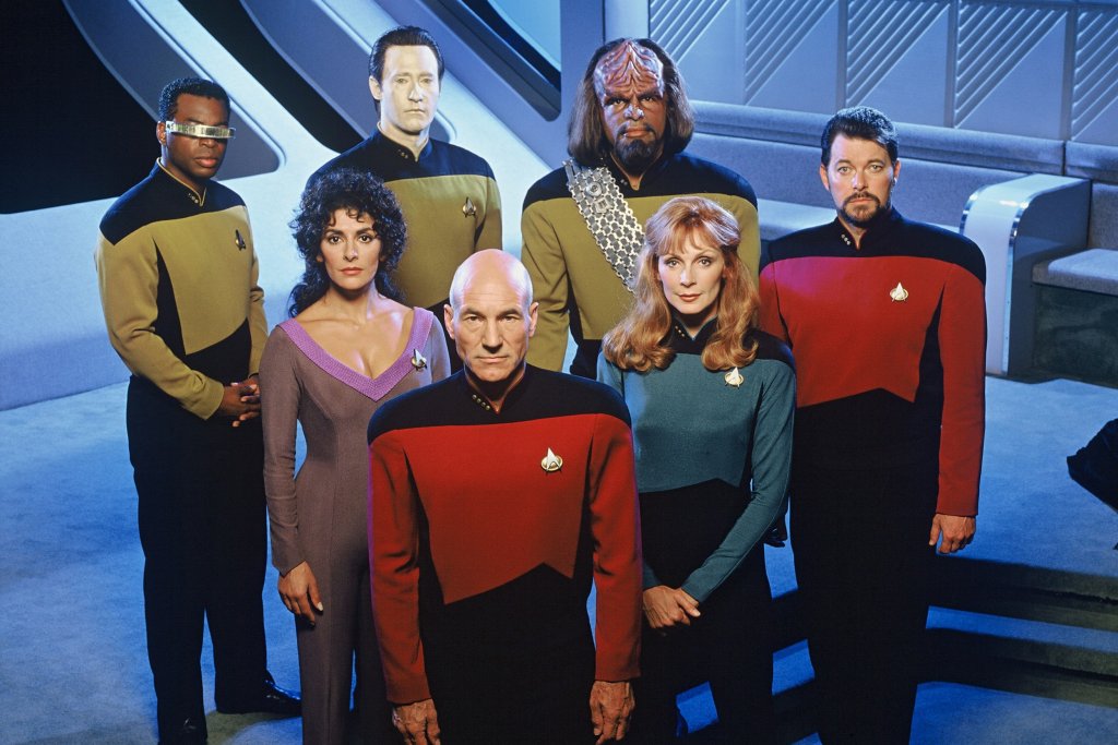 \"STAR TREK: THE NEXT GENERATION\"  
1987-1994 
Тази класика...