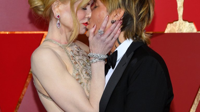 Никол Кидман каза пред журналисти по време на събитие, че ще прекара рождения си ден със семейството си. Тя е заедно със съпруга си Кийт Ърбън от 11 години. Двамата имат заедно две деца - на 8 и на 6 години.