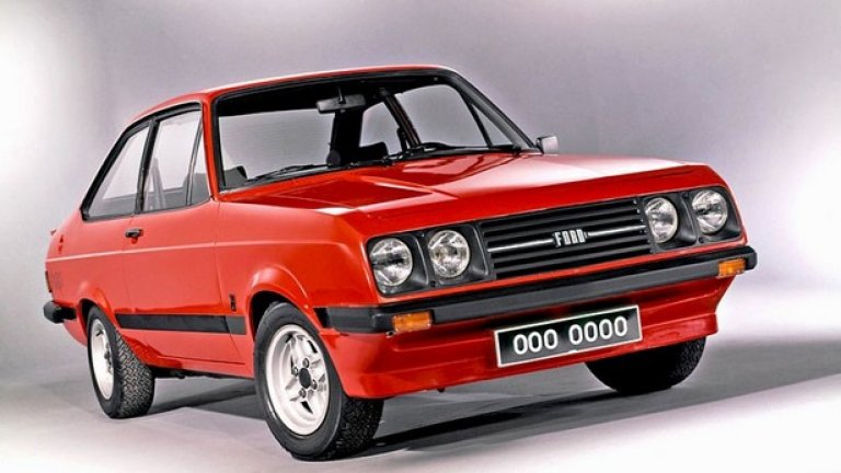 Хенри Форд II и Ford Escort RS2000
Форд II е притежавал много автомобили, но получава този RS2000 при посещение в Англия. И до днес са живи легендите, като Форд-младши веднага се мята зад волана и прави няколко зрелищни дрифта в двора на фабриката. Въпреки че колата е с 3-степенен автоматик.