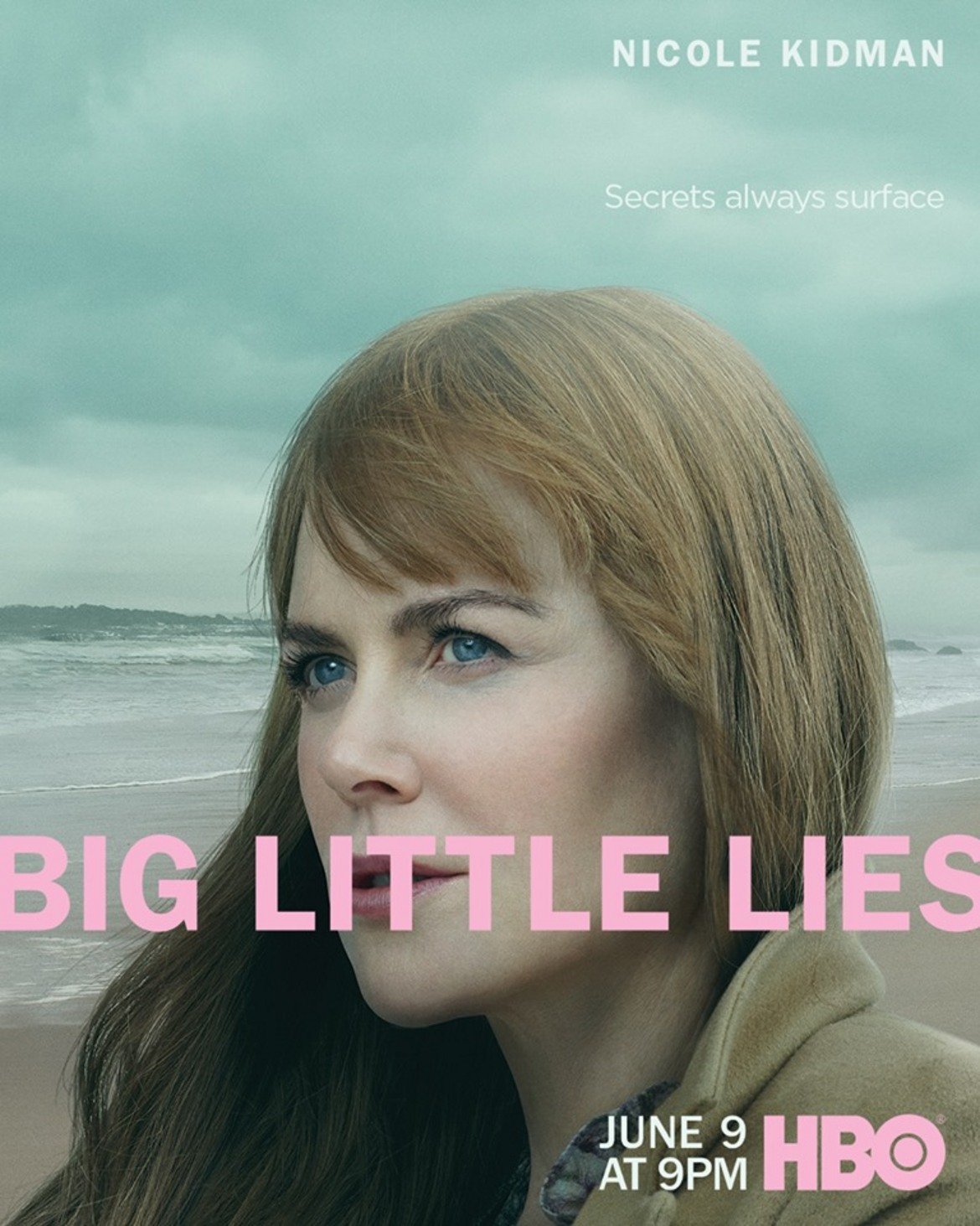 Сериалът тръгва с цяла серия плакати, на които устите на героините са закрити от заглавието "Големите малки лъжи", а над тях левитира надпис: "Тайните винаги изплуват"
