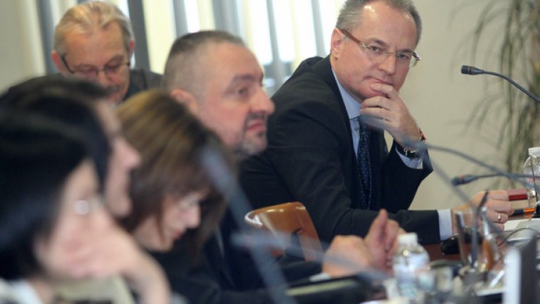 Лозан Панов очаква "тричане" във ВСС