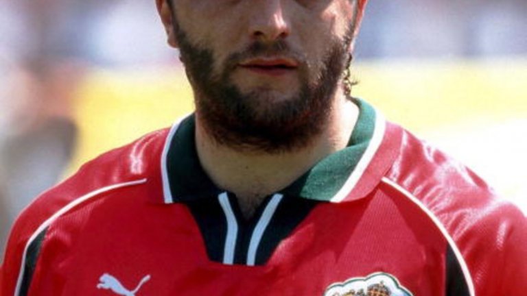 Трифон Иванов бе страшилище за нападателите не само заради уникалните си умения в защита, но и заради дивия си външен вид, с който респектираше противника.