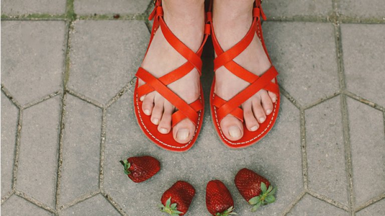 2. Ръчно направените сандали от Crupon