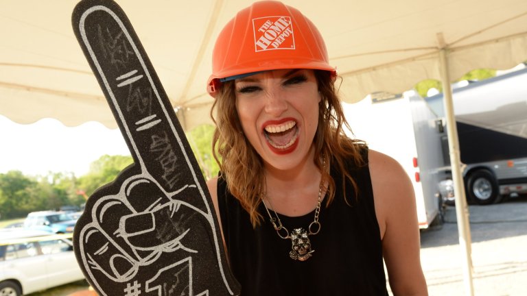 "Бяхме луди, но това бяха и най-хубавите ни години", казва Лизи Хейл