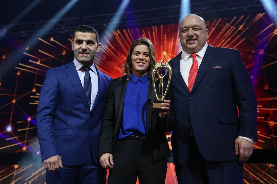 Тайбе Юсеин стана европейска шампионка в Каспийск през май, а през октомври взе и световната титла в Будапеща