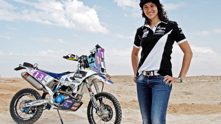 Анастасия Нифонтова. По време на рали в Мароко през миналата година руската мотоциклетистка забелязва как полската й колежка Павла Стасячека пада с висока скорост. Незабавно спира, оказва първа помощ и вика хеликоптер. Впоследствие организаторите я компенсират с 40 минути, а Нифонтова печели състезанието.