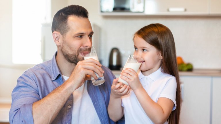 Не, консумацията на мляко не води до лактозна нетолерантност