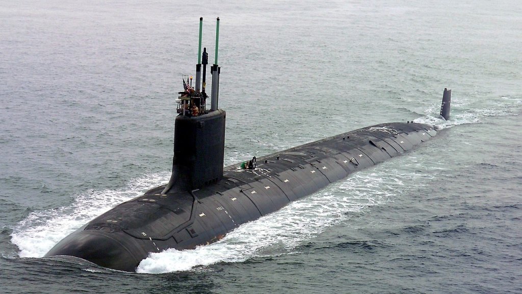 1280px-US_Navy_040730-N-1234E-002_PCU_Virginia_(SSN_774)_returns_to_the_General_Dynamics_Electric_Boat_shipyard