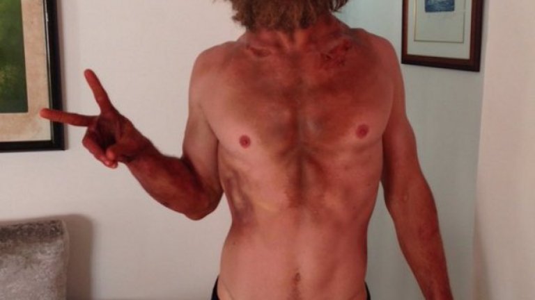 Това всъщност е актьорът Крис Хемсуърт в новата си роля