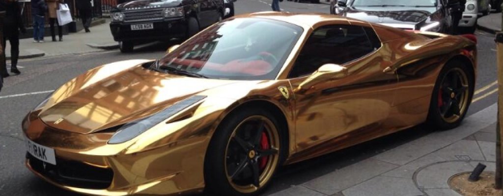 Gold-Ferrari-Spider-London-01