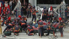 Механиците на Red Bull вече сменят 4 гуми за по-малко от 2 секунди 