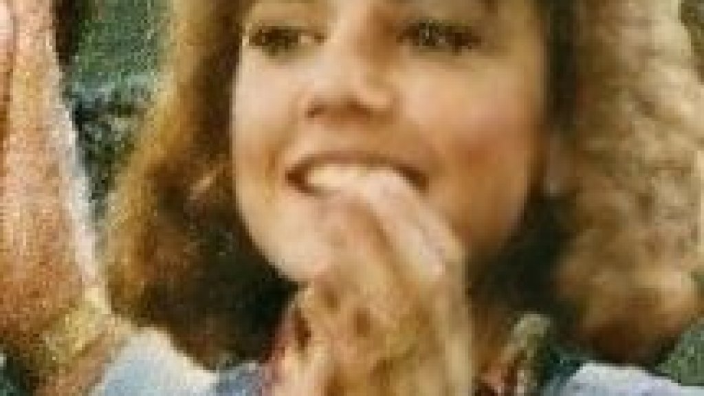 Dana_Plato_on_the_set_of_television_show_Diff'rent_Strokes_1983-03-09o11