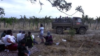 бежанци. сирийски бежанци, македонска граница