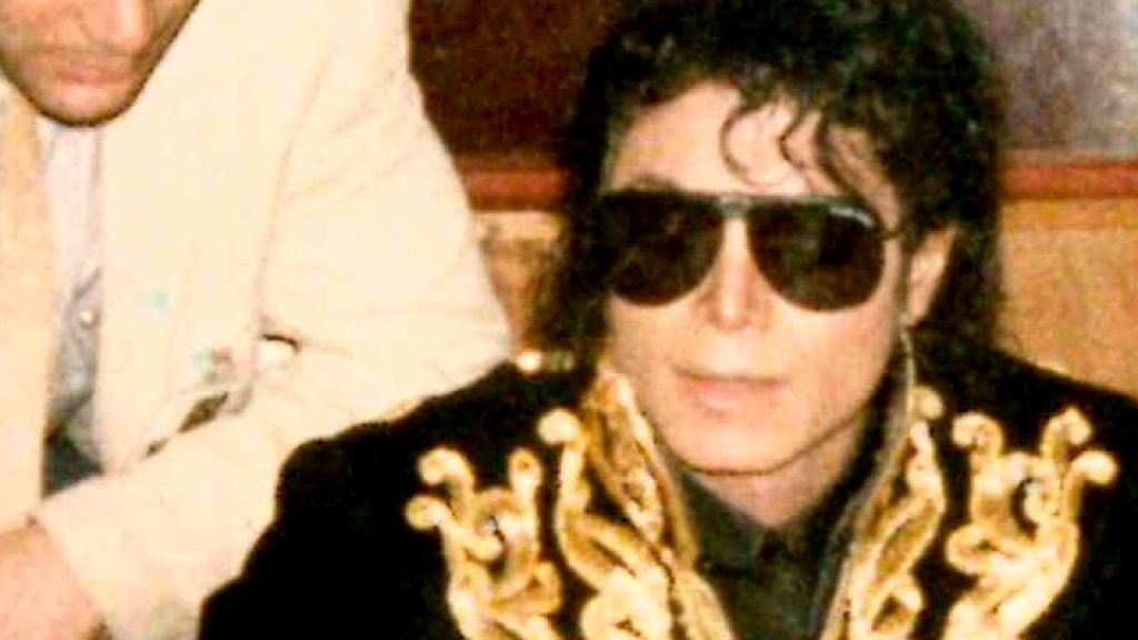 Michael Jackson signing posters at the 'We Are The World recording