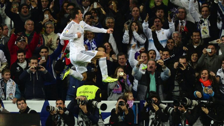 Гарет Бейл, Реал Мадрид
Още една звезда на Реал, искан от Юнайтед. Тук шансовете са по-големи, особено след неособено успешния втори сезон на уелсеца в Испания.
