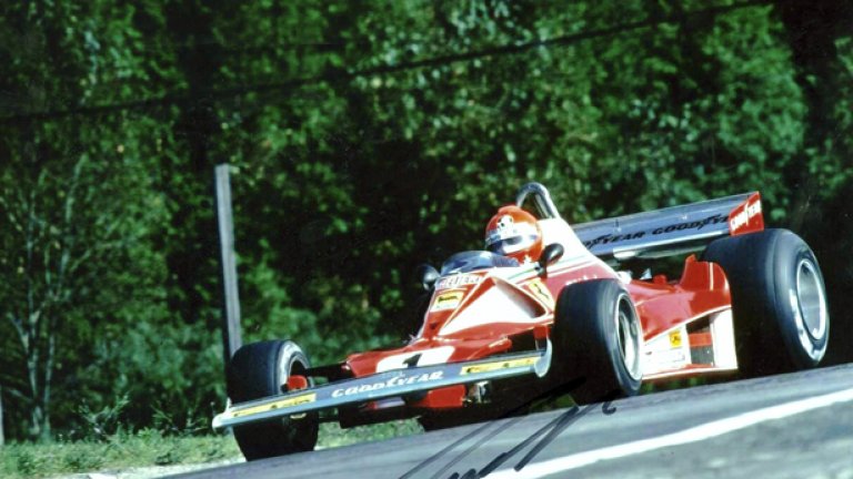 Ники Лауда печели първата си титла с Ferrari през 1975 година