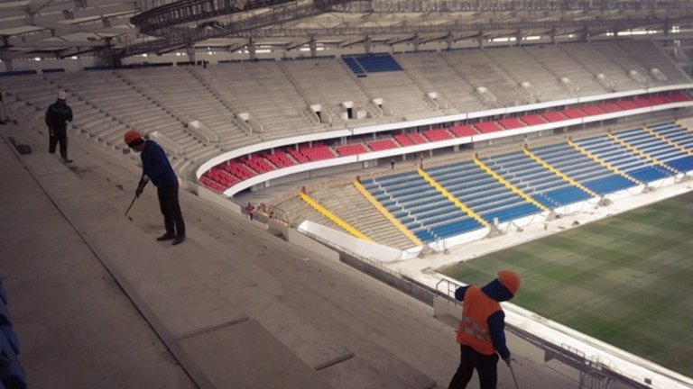 "Ростов Арена"

Стойност — 18,7 млрд рубли, капацитет — 45 хиляди зрители

Готов е на 90 процента и домакините от побратимения на Плевен град нямат притеснения. Стадионът се прочу с това, че фирмата-изпълнител не беше плащала 5 месеца на работниците.
