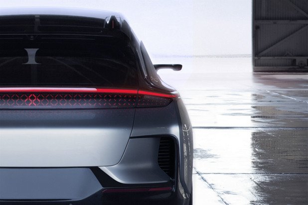 FF 91 на Faraday Future - с амбиции да бъде по-добрата Тesla