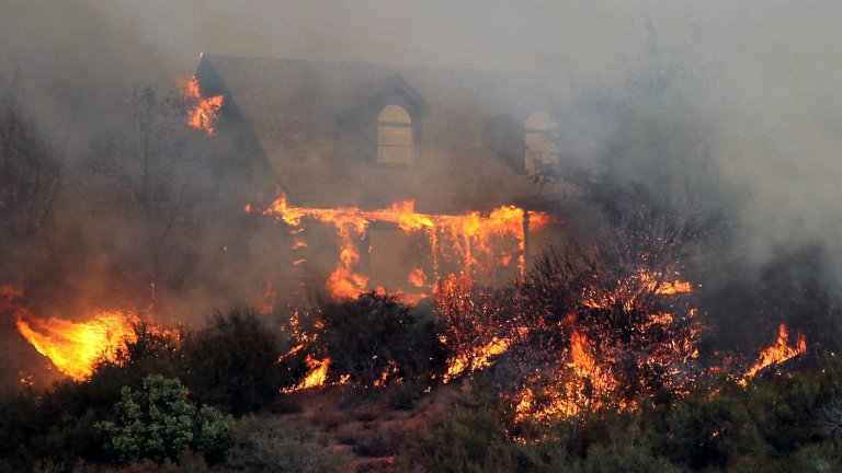 Най-малко 11 загинали при пожари в Калифорния
