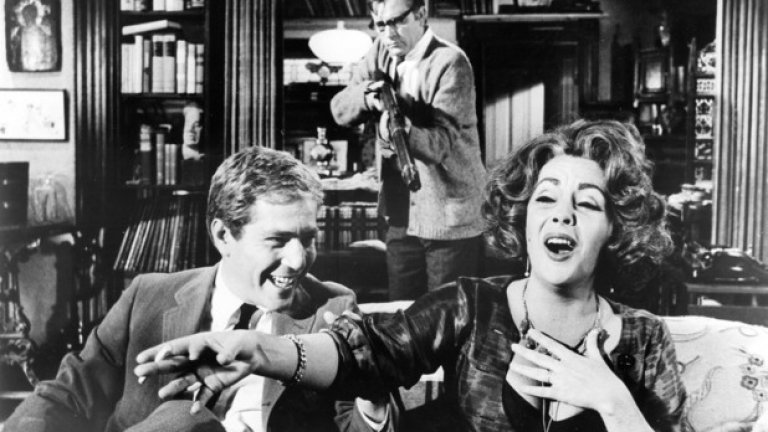 "Kой се страхува от Вирджиния Улф?" (1966)
Елизабет Тейлър, Ричард Бъртън и техните експлозивни, феноменални словесни битки на екрана предизвикват истински скандал на времето. Все пак прекрасния сценарий успява да впечатли католическата църква, която му дава зелена светлина, но със забележката, че става дума за филм, който е "морално приемлив за възрастни, но със забележки". Все пак в Канада филмът е забранен, като е наречен "нецензурен и богохулен"