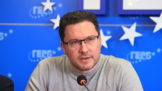 Димитър Главчев с рокада в кабинета - Даниел Митов за външен министър