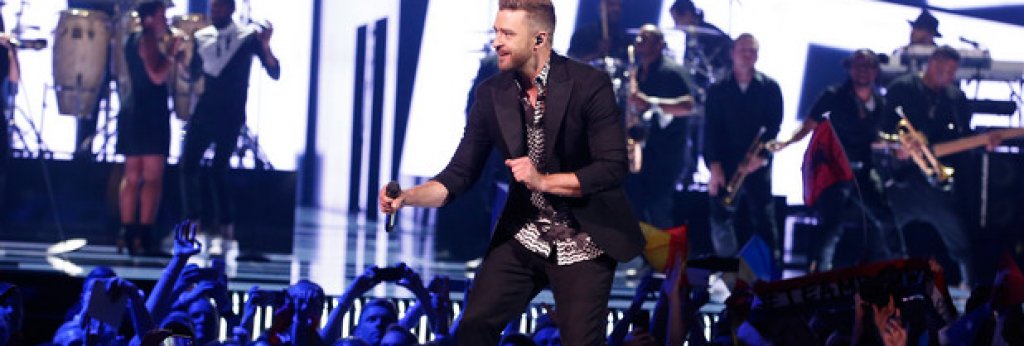 Специален гост бе Джъстин Тимбърлейк, а шоуто за първи път се излъчи на живо в САЩ