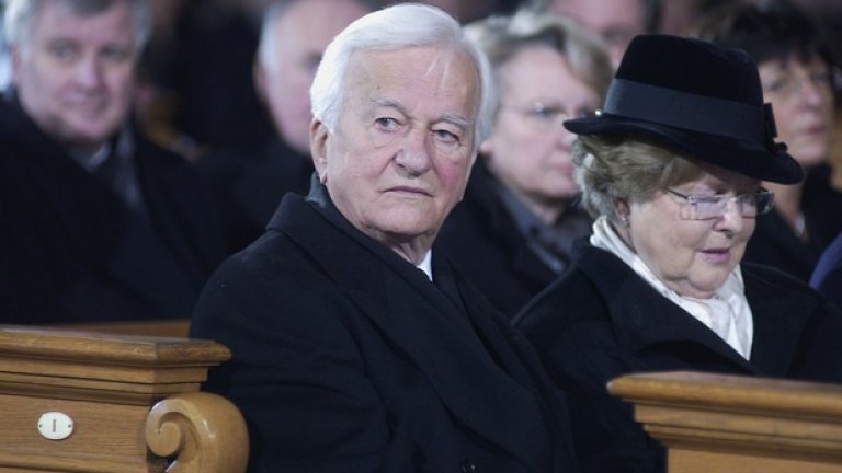 Бившият германски президент Рихард фон Вайцзекер почина на 94-годишна възраст