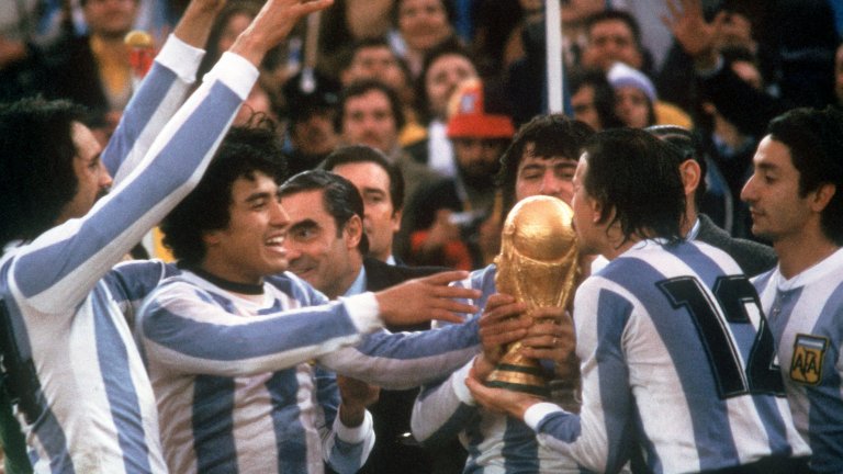 30 000 жертви, военен преврат и лудата мечта на един генерал за домакинство на световно