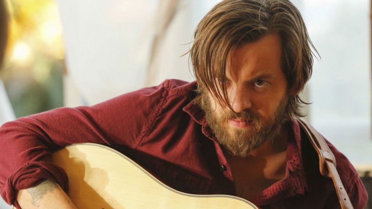 Гетин Антъни като Чарлз Менсън в сериала Aquarius