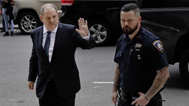 Защитникът на Харви Уайнстийн твърди, че привличането на частния детектив е причина за серията от тактически победи срещу прокурорите