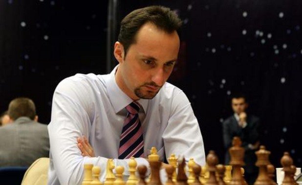 2005 г. Веселин Топалов влиза в елитната компания на световните шампиони в шахмата. 