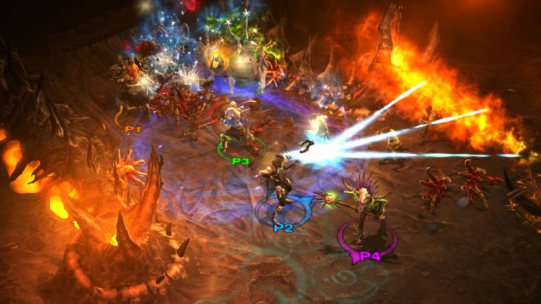 Diablo 3 
Невероятно много мултиплейъри са вдъхновени от Diablo, че няма да ни стигне един ден да изброим всичките. Diablo 3, подобно на Counter Strike 1.6, е доста стара игра, но динамичното й действие в така нареченото “Светилище“ все още ни кара да посегнем към нея, а графиката далеч не изглежда остаряла и старомодна. Вашата цел на терена на “Светилището“ е проста – трябва да го спасите от злите сили, които го обитават. В задачата си не сте сам, напротив, препоръчително е да си осигурите подкрепление, с което да се борите за общата кауза, да си разменяте необходими вещи или просто да знаете, че има някой съотборник наоколо. Третата игра от поредицата така и не успя да даде наистина качествено мулти на играчите, но за сметка на това да поцъкате с още трима души може да е доста забавно и динамично.