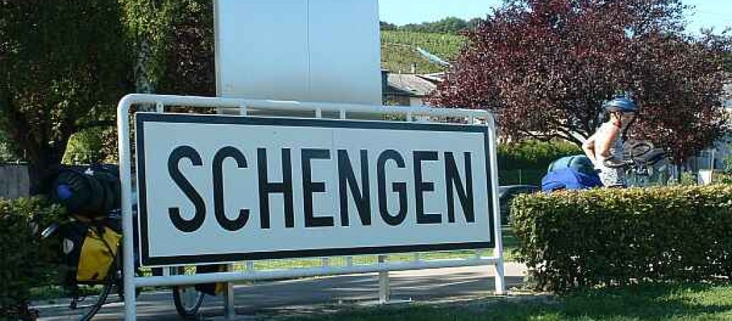 26670en_USI_schengen