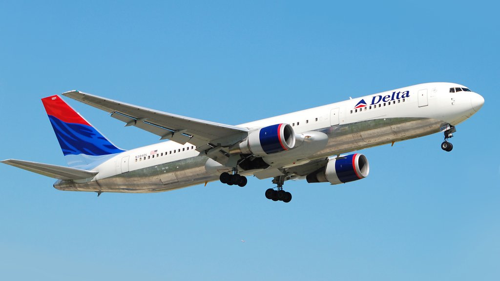 Delta_Air_Lines_B767-300ER_N394DL