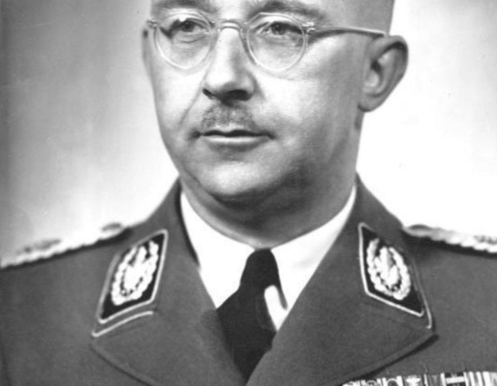 Bundesarchiv_Bild_183-S72707,_Heinrich_Himmler