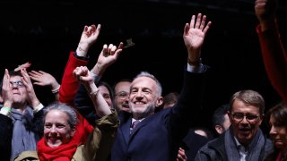 Социалистите държат четирите големи града в страната, но съюзът с крайната левица ги провали на много места