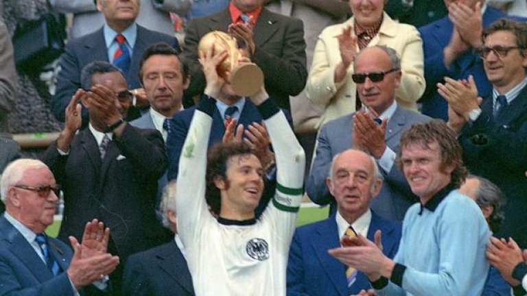 Франц Бекенбауер, Германия/Байерн Мюнхен
Световно първенство: 1974
"Златна топка": 1972, 1976
Шампионска лига: 1973/74, 1974/75, 1975/76
