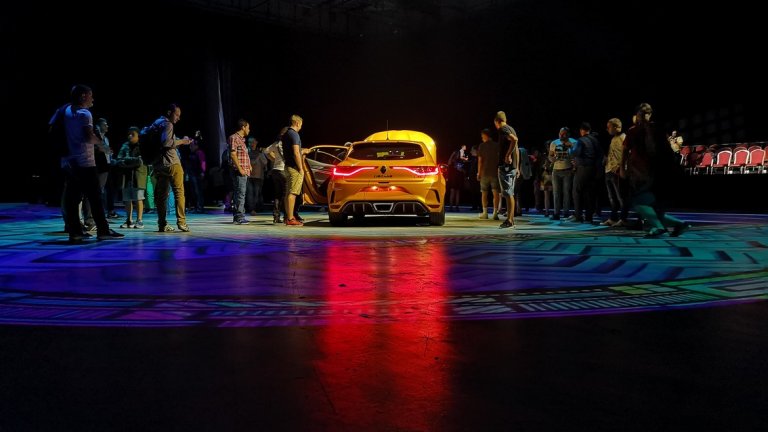 Фотогалерия: Renault MEGANE R.S. - това вече е спортна кола!