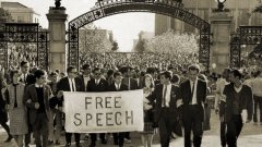 Битката на студентите, която остава в историята като Движението за свобода на словото, се превръща в основна тема на дебат през цялата учебна година. Джоан Баез идва в Бъркли, за да подкрепи бунтарите с живо изпълнение на "We Shall Overcome".

В крайна сметка, студентите побеждават. Някои от тях по-късно стават част от новото поколение преподаватели и администратори в университета.

