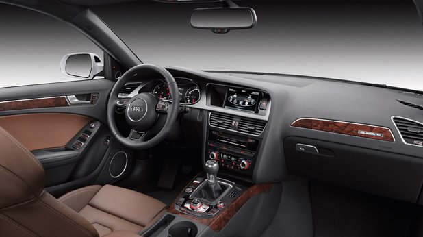 Audi предлага нови волани и по-качествен интериор на своите клиенти