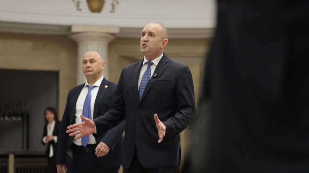 Ако партията каже, ще стане премиер. А партията прави, каквото той каже...