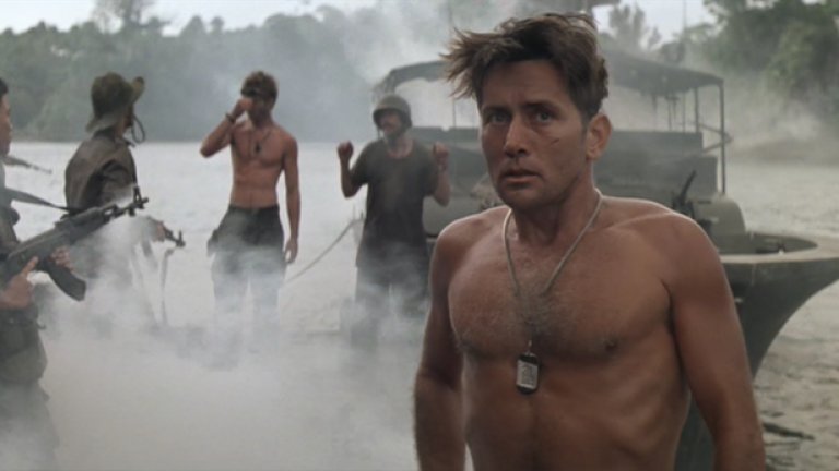 "Апокалипсис сега" / Apocalypse Now (1979) 
Вдъхновен от романа на Джоузеф Конрад "Сърце на мрака", "Апокалипсис сега" на Франсис Форд Копола връща лентата към войната във Виетнам, за да я покаже като деградация на цивилизования човек към първичната лудост. Марлон Брандо, Мартин Шийн, Робърт Дювал и Денис Хопър са част от кастинга на един от най-добрите филми в жанра.