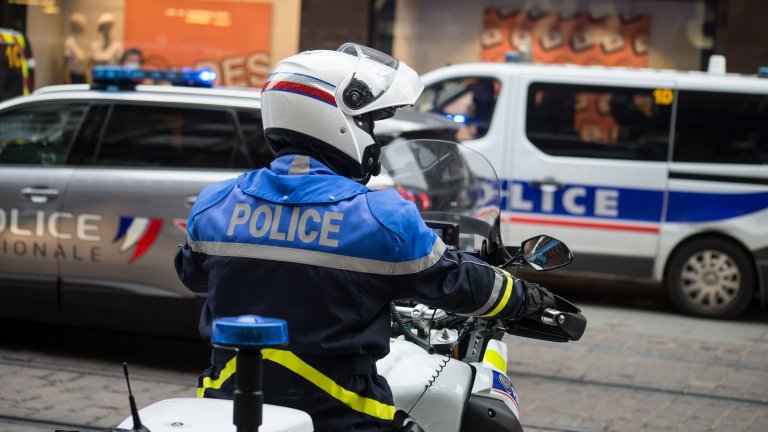 И тримата убити са мъже, на около двайсет години