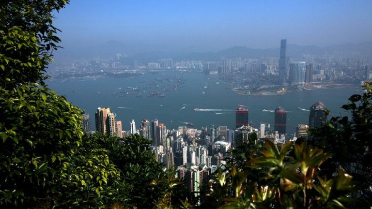 3. Хонг Конг

В града живеят много чужденци, а самият той е водещ по концентрация на инвестиции на богаташи с над 30 млн. долара лични инвестиции. 