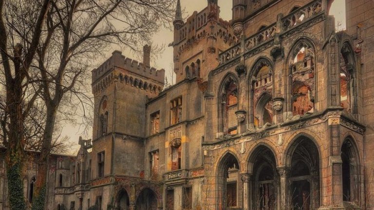 Рушащ се замък в Копице, Полша
Снимка: DARKstyle Pictures