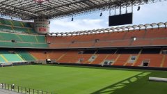 "Това не е просто стадион, а един от най-големите символи на Милано", коментира Татарела.