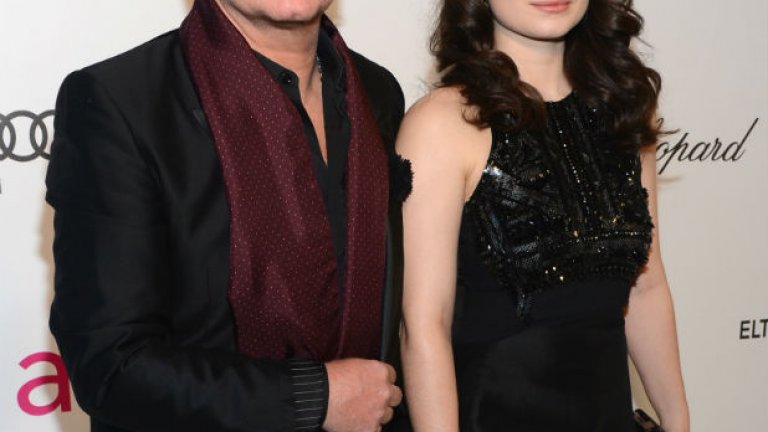 Актрисата Ив Хюсън и баща й Боно от U2