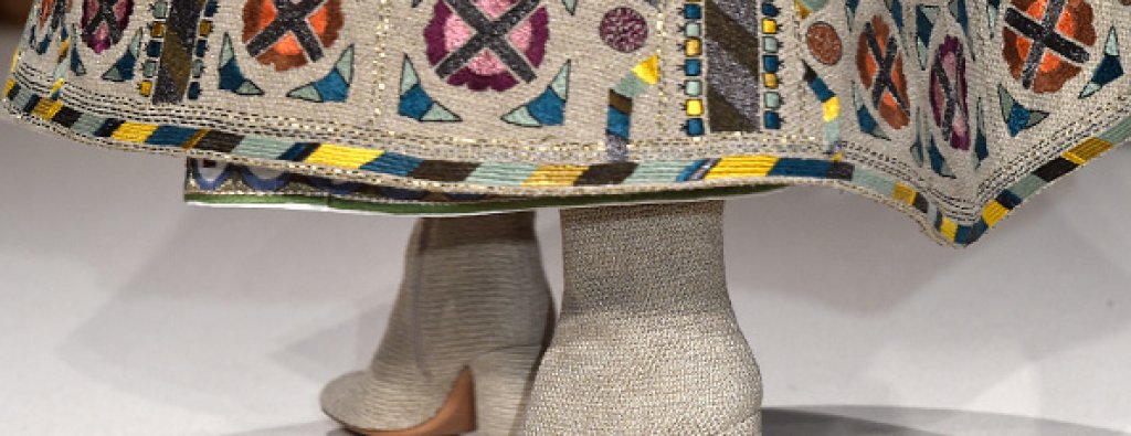 Модните критици намират решението на Valentino  за вдъхновяващо